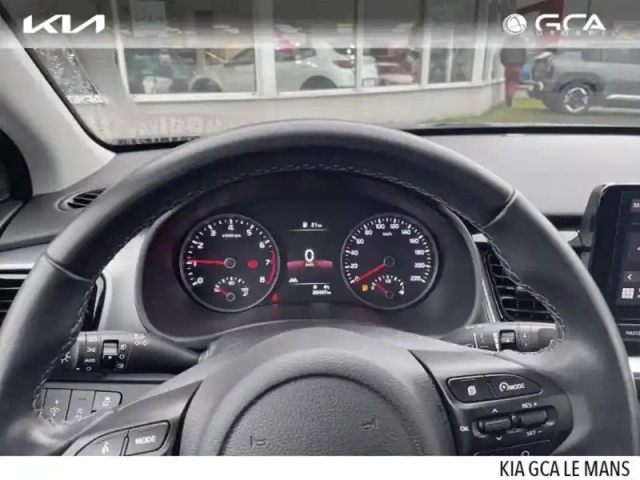 Kia Stonic 1.0 t-gdi 100ch active — photo 8