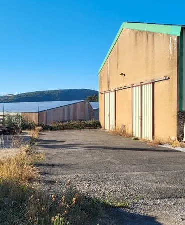 À LOUER - LOCAL 144 m² - MENDE