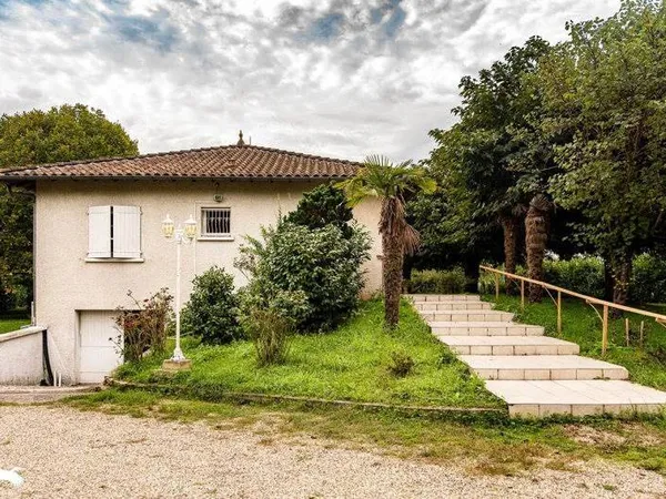 Maison 5 pièces 140 m²