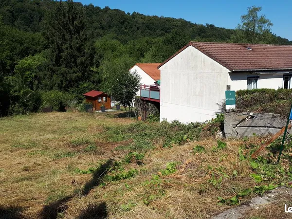Vend terrain constructible à Maron (54230)