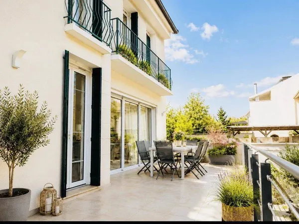Maison 7 pièces 180 m²