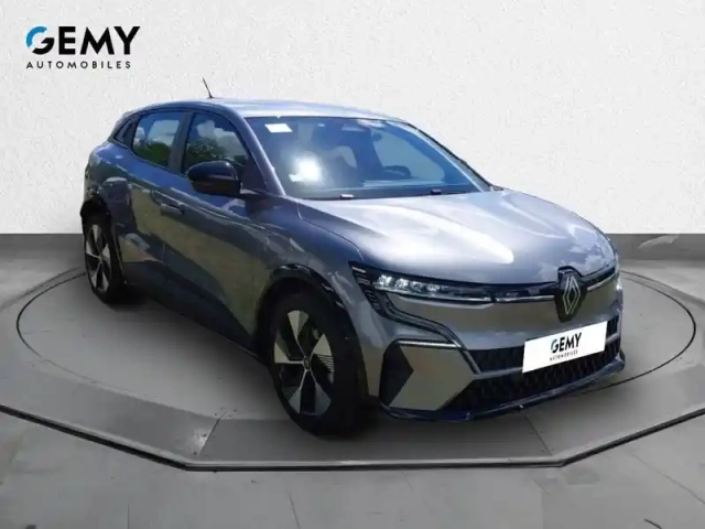 Renault Megane e-tech ev60 220 ch super charge — photo 3