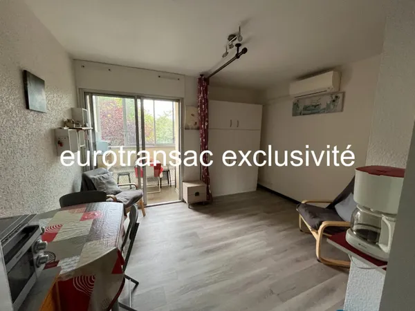 Studio 1 pièce 18 m²