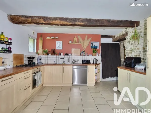Maison 6 pièces 217 m²