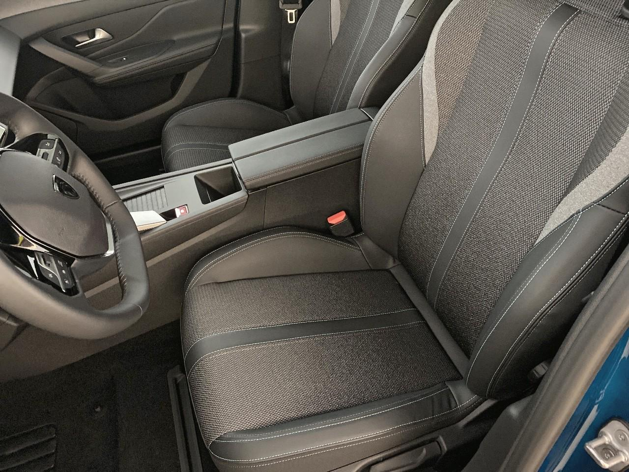 Peugeot 408 electrique 58 kwh 210 ch allure — photo 9