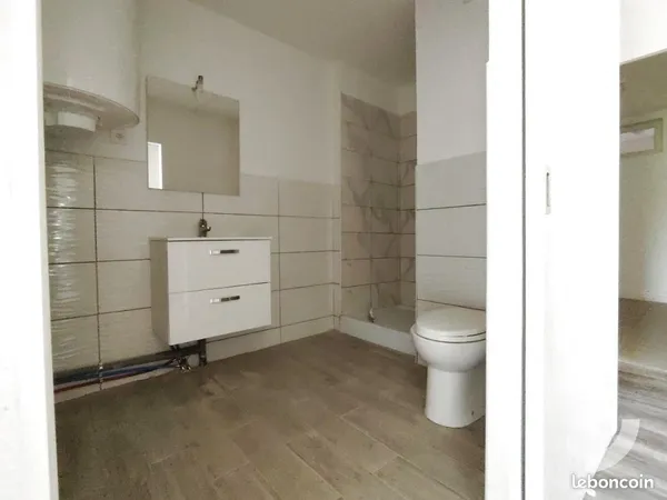 Studio 1 pièce 30 m²