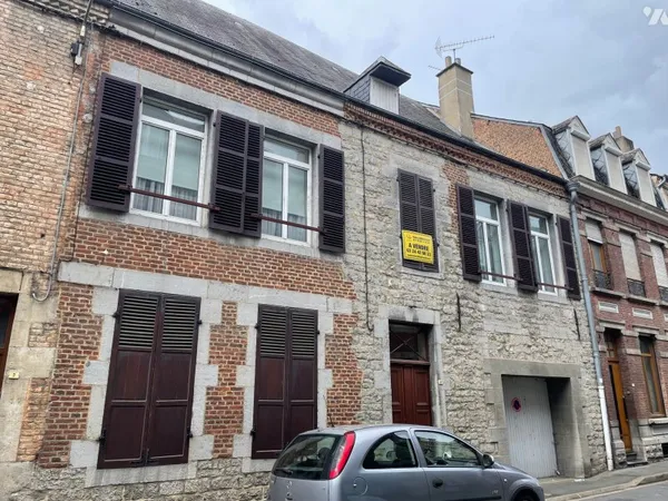 Maison 6 pièces 244 m²