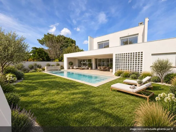 Maison 7 pièces 250 m²