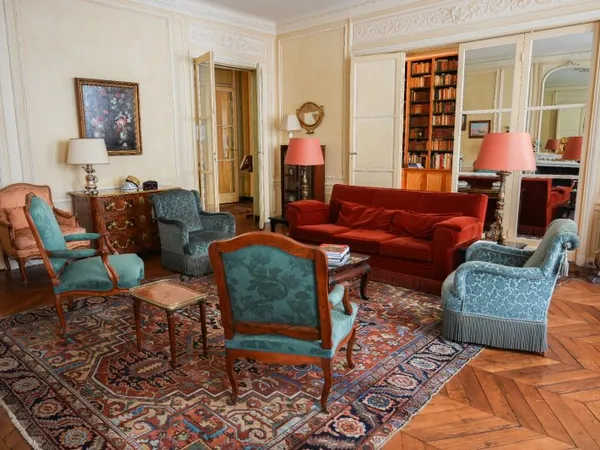 Appartement 7 pièces 211 m²