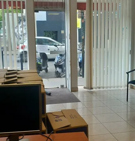 Local commercial 80 m²