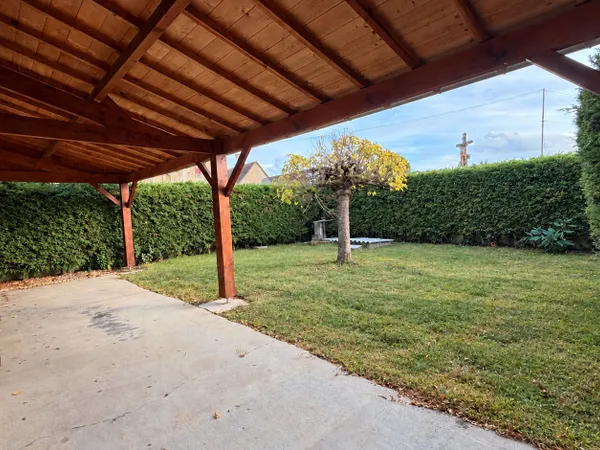 Charmante maison de ville avec jardin à 10 mins à l'Est de Bergerac