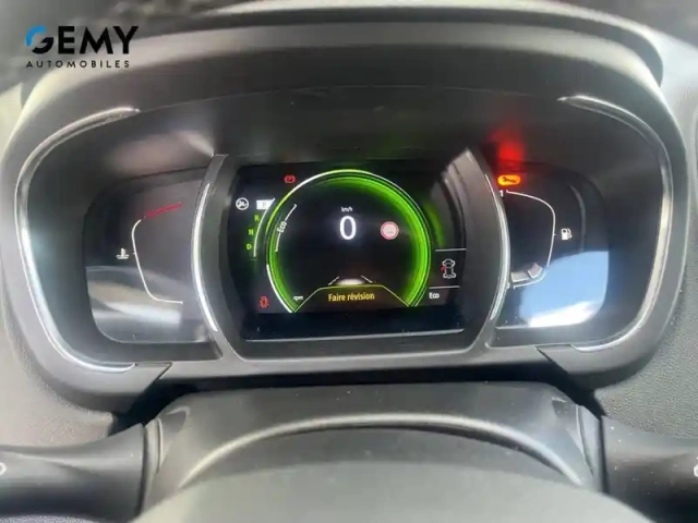 Renault Scenic dci 110 energy edc — photo 18