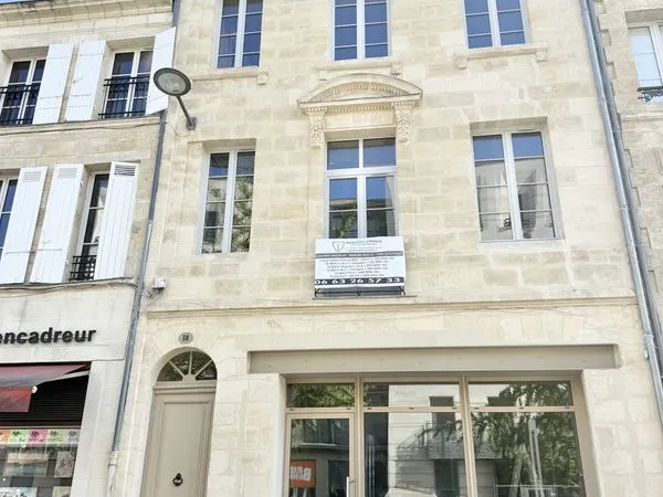 Local commercial 134 m² Bordeaux
