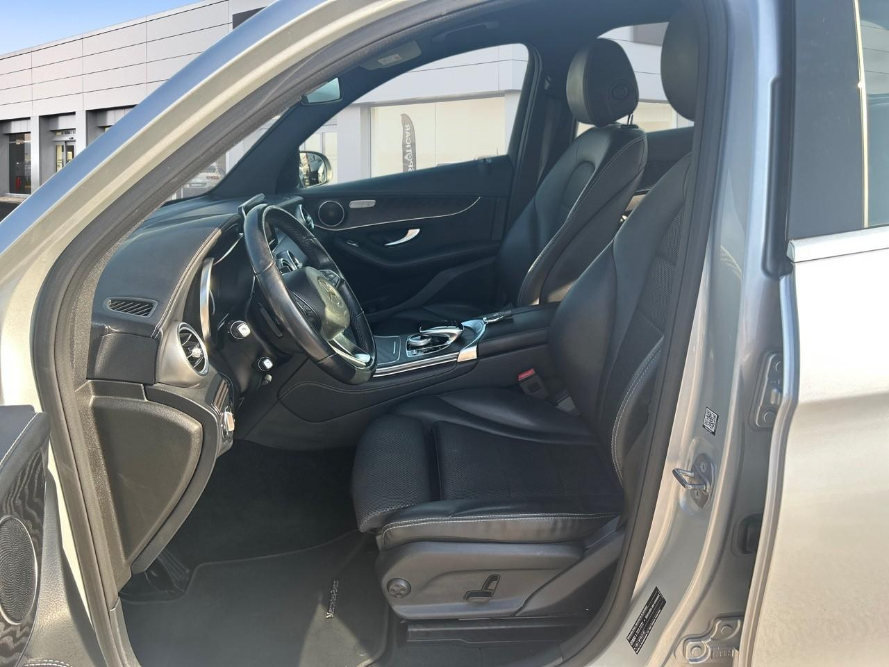 Mercedes Glc 220 d 170ch executive 4matic 9g-tronic euro6c — photo 9