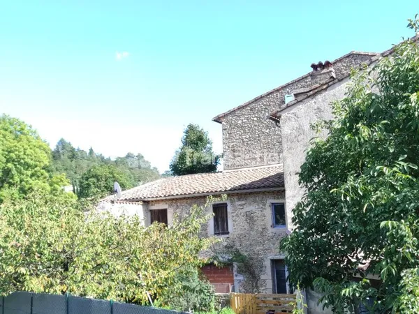 Maison de famille, jardin et dependances