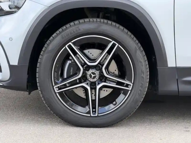 Mercedes Glb 200 d amg line — photo 54