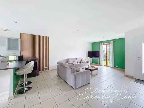 Maison plain-pied 131 m² sans vis-à-vis.