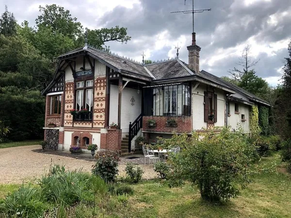Grande maison de style proche anglo normand