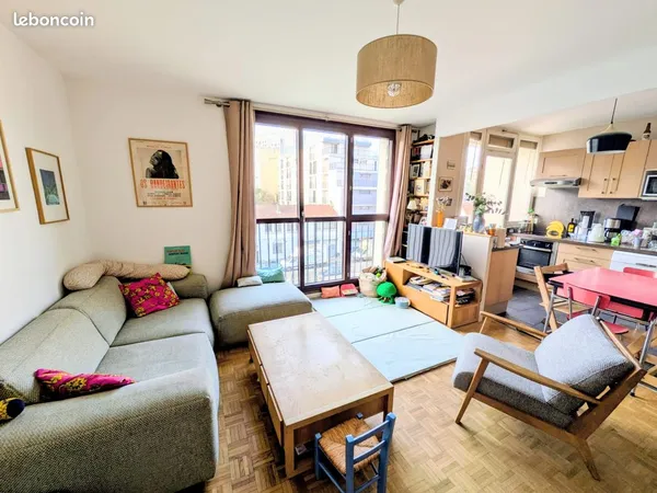 Appartement 3 pièces 61 m² avec parking et cave - Ivry-sur-Seine