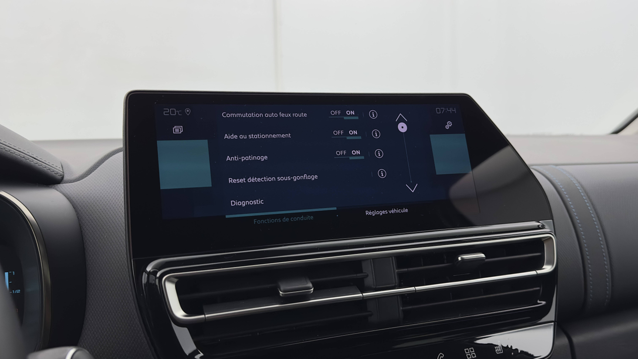 Citroen C5 Aircross Hybride Rechargeable 225 e-EAT8 — photo 19