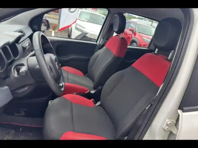 Fiat Panda 1.2 8v 69ch ligue 1 conforama 2019 euro6d — photo 10