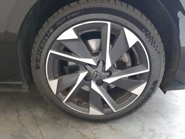 Peugeot 308 bluehdi 130ch s&amp;s eat8 — photo 11