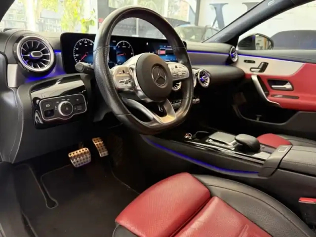 Mercedes Cla 200 d shooting brake amg l — photo 9