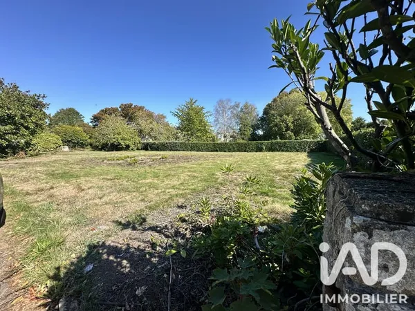 Terrain 800 m²
