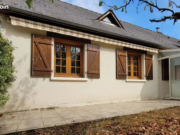 Maison familiale 5 pièces de 113 m² avec sous-sol de 123 m²