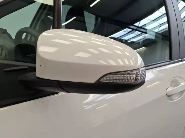 Toyota Yaris 70 vvt-i — photo 32