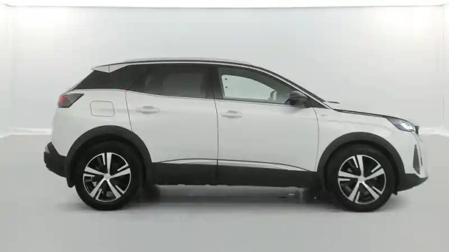 Peugeot 3008 puretech 130ch s&amp;s eat8 — photo 15