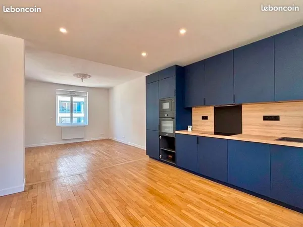 Appartement entièrement rénové