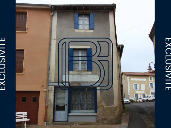Maison de bourg avec garage non attenant