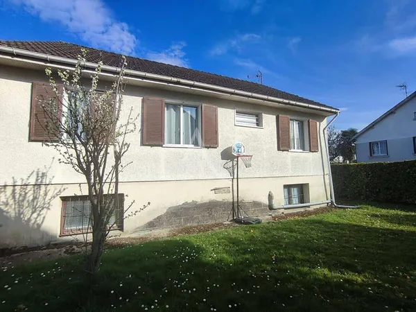 Maison de plain-pied 5 pièces 83 m²