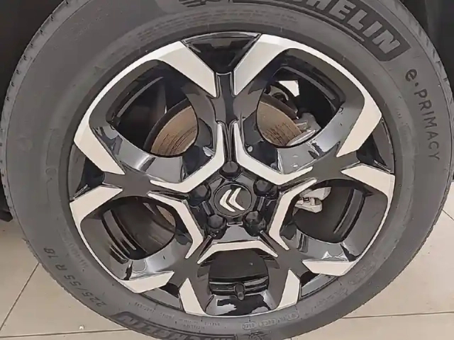 Citroën C5 Aircross hybride 145 e-dcs6 — photo 13