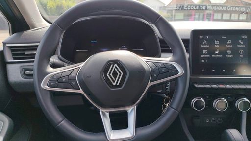 Renault Clio 1.6 E-Tech 140 Hybride BVA6 - Evolution – 2024 – 27580 km – Hybride essence – Boîte Automatique — photo 25