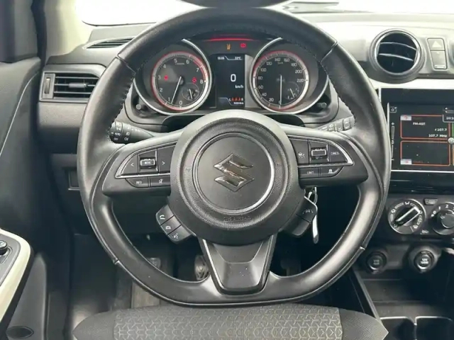 Suzuki Swift 1.2 dualjet hybrid 83ch privilège — photo 27