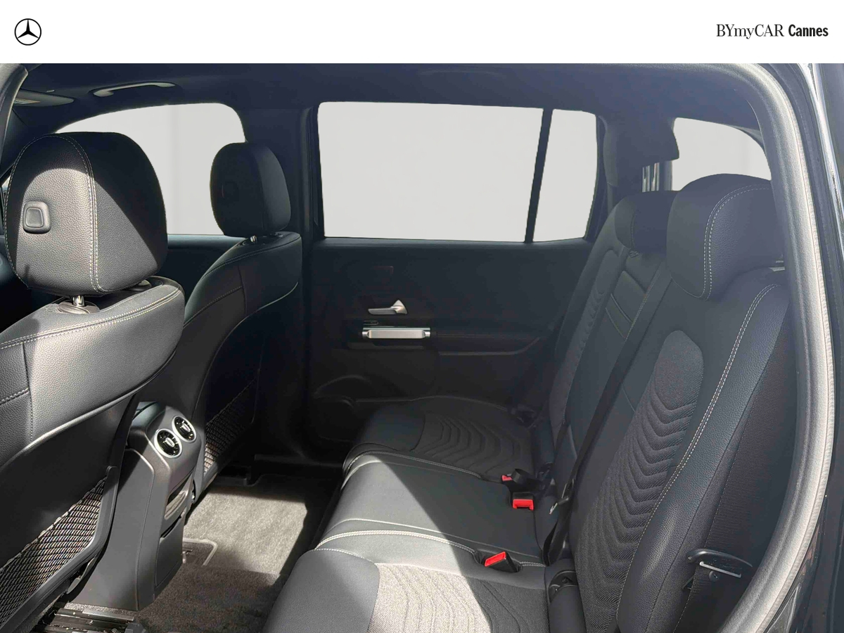 Mercedes EQB 250+ — photo 12