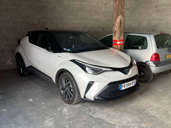 Parking 12 m²