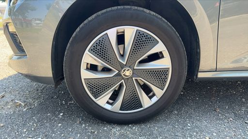 Skoda Kamiq 1.0 TSI 116 DSG7 - Style – 2025 – 23200 km – Essence – Boîte Automatique — photo 10