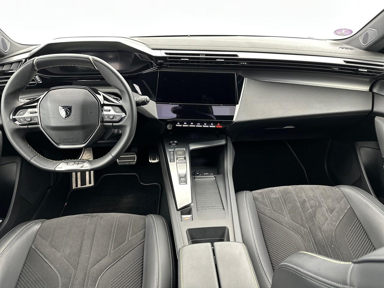 Peugeot 408 puretech 130 ch s&s eat8 gt — photo 11