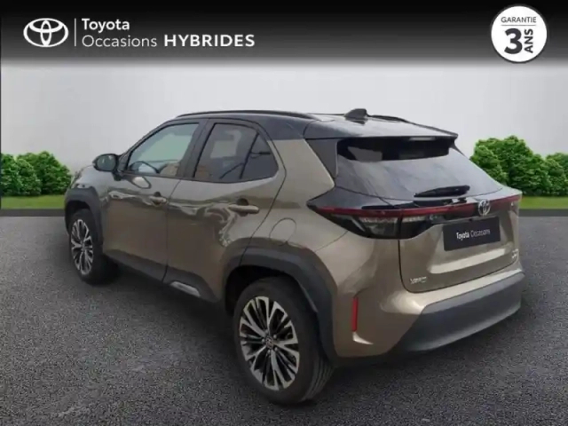 Toyota Yaris cross 130h collection awd-i mc24 — photo 2