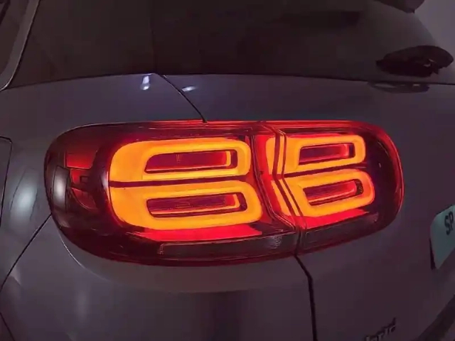 Citroën C5 Aircross hybride rechargeable 225 s&amp;s e-eat8 — photo 87