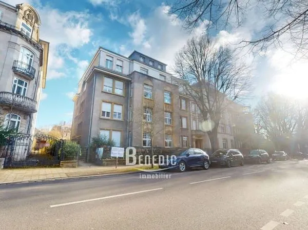 Appartement 4 pièces 117 m²