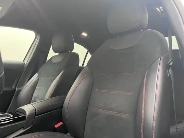 Mercedes Classe A 180 berline amg line — photo 13