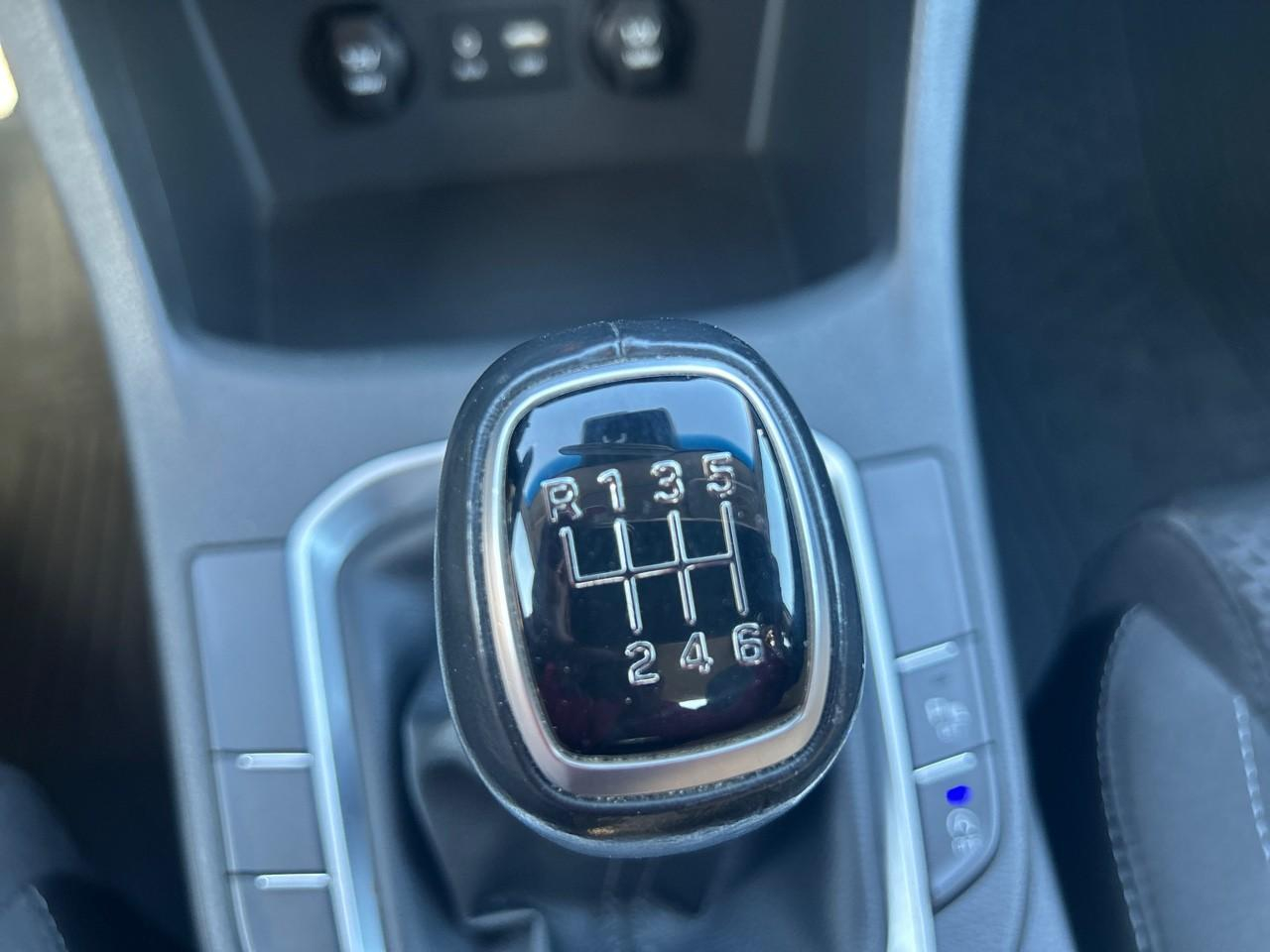 Hyundai I30 fastback 1.0 t-gdi 120ch business — photo 16