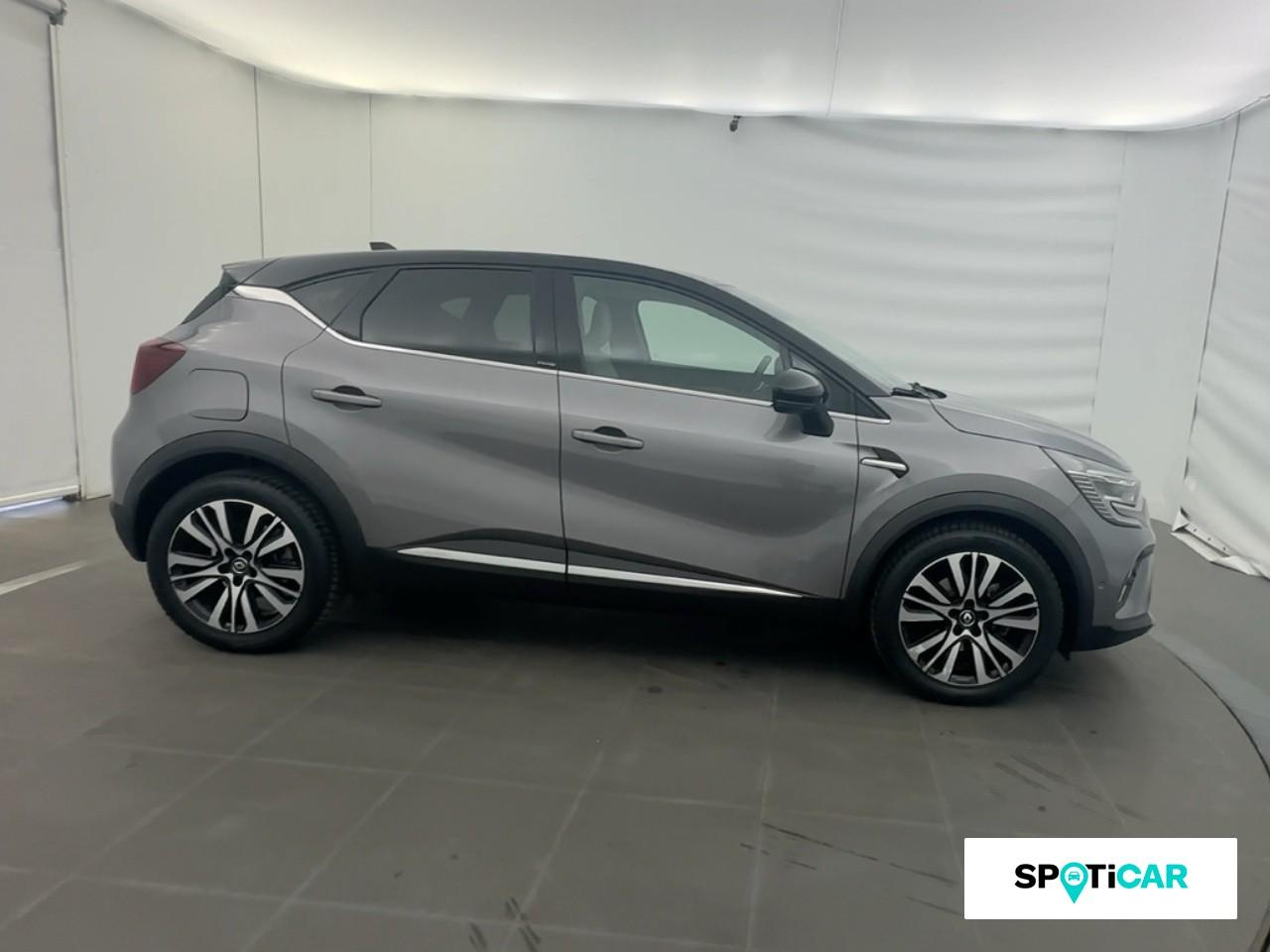 Renault Captur 1.6 e-tech hybride rechargeable 160ch initiale par — photo 4