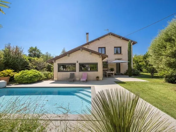 Maison 5 pièces 170 m²