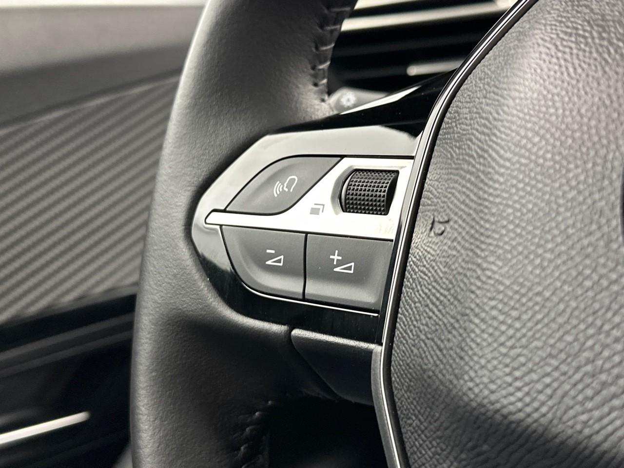 Peugeot 2008 100 s&s bvm6 style — photo 17