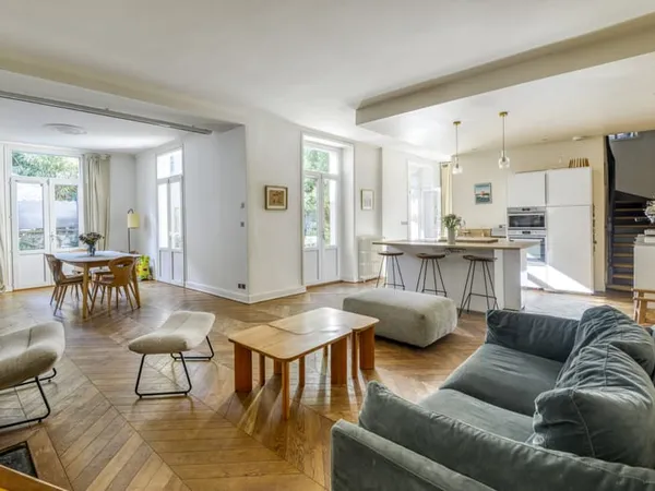 Saint Félix- Belle Maison de caractère en impasse privée